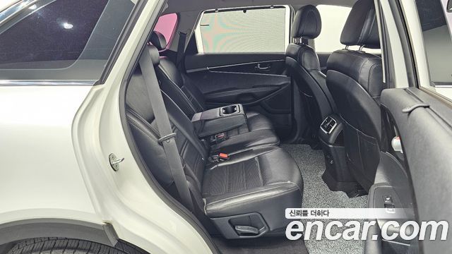 Kia Sorento 2015 — photo 17