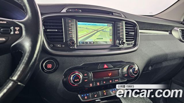 Kia Sorento 2015 — photo 18
