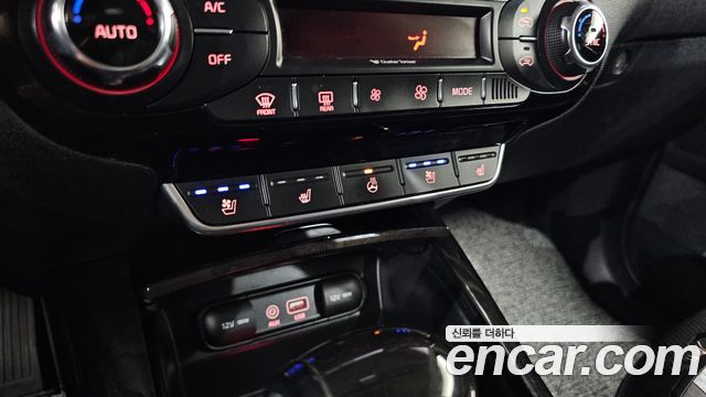 Kia Sorento 2015 — photo 30