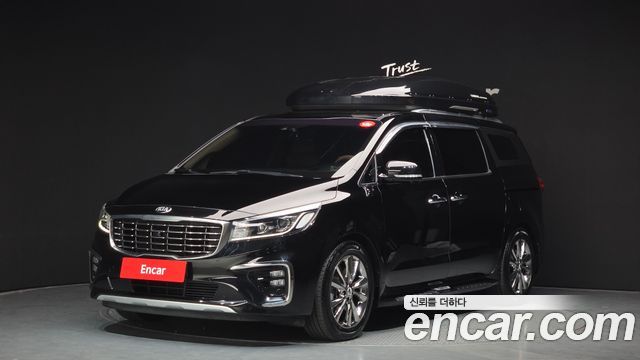 Kia Canival 2019 — photo 1