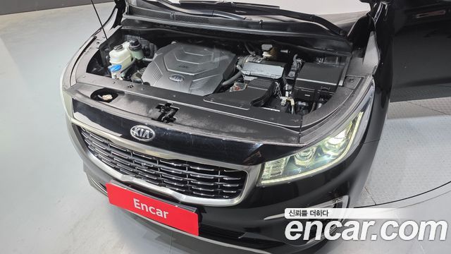 Kia Canival 2019 — photo 6