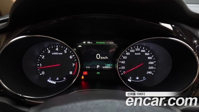 Kia Canival 2019 — photo 8
