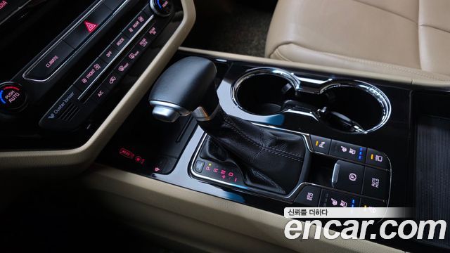 Kia Canival 2019 — photo 9