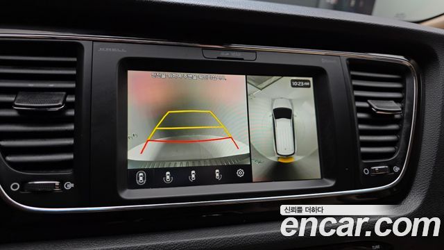 Kia Canival 2019 — photo 18