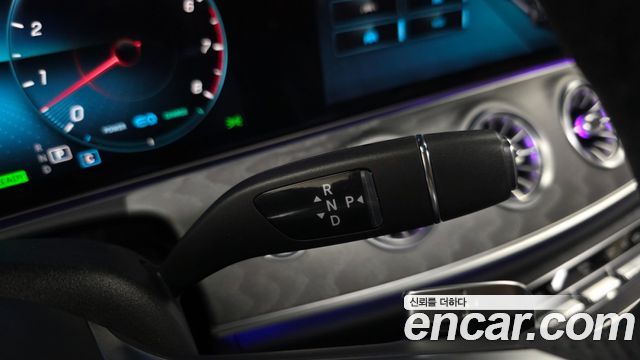 Mercedes-Benz CLS-Class 2023 — photo 12