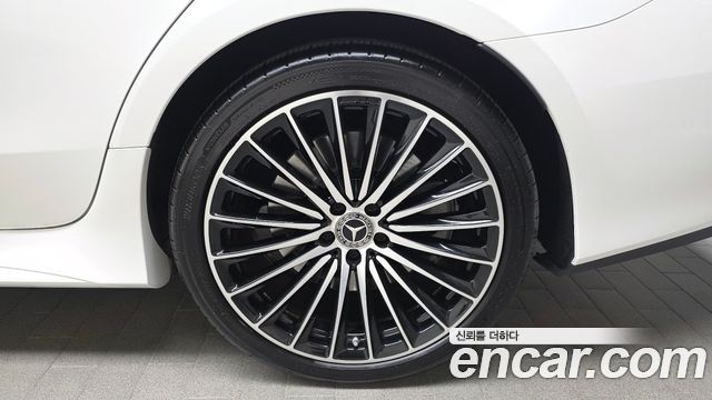 Mercedes-Benz CLS-Class 2023 — photo 7