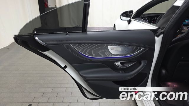 Mercedes-Benz CLS-Class 2023 — photo 15