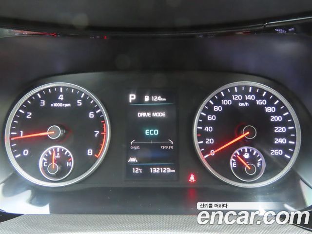 Kia K5 2023 — photo 8