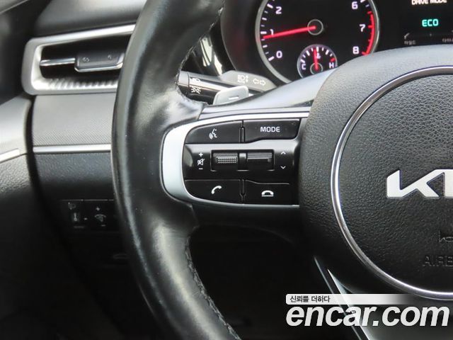 Kia K5 2023 — photo 11