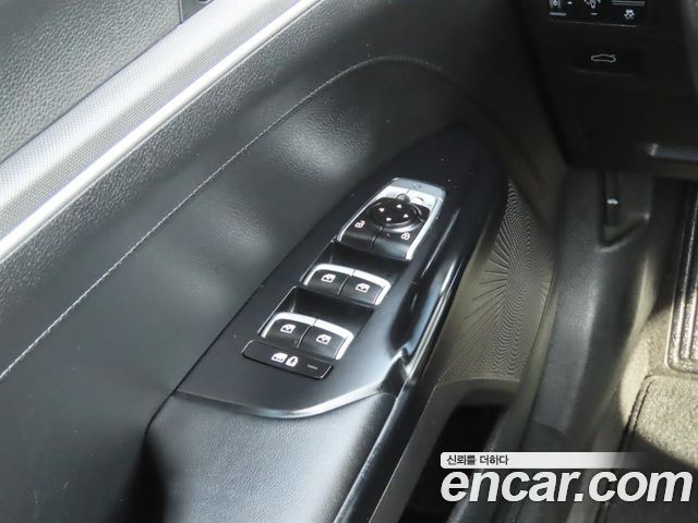 Kia K5 2023 — photo 13