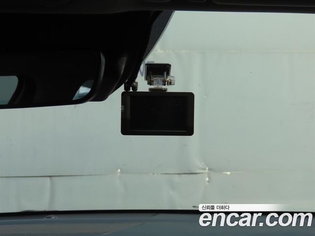 Kia K5 2023 — photo 19