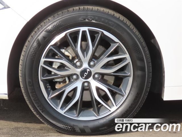 Kia K5 2023 — photo 20