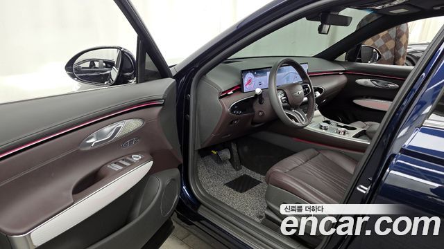 Genesis GV70 2025 — photo 13