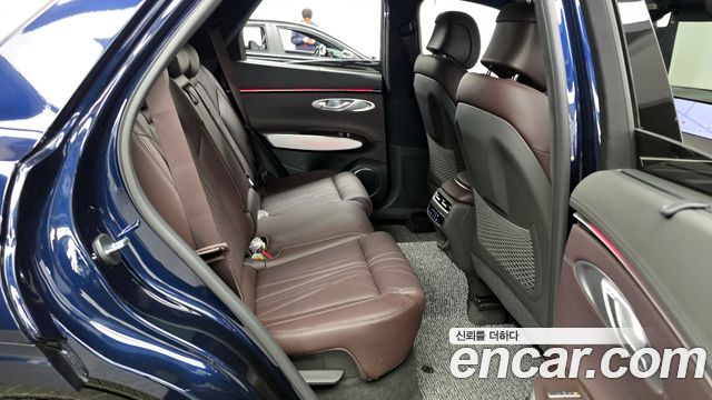 Genesis GV70 2025 — photo 17