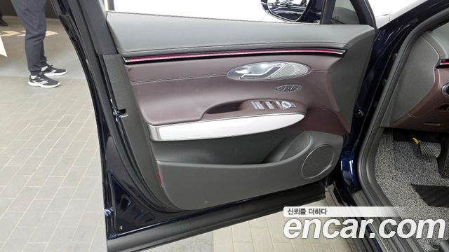 Genesis GV70 2025 — photo 14