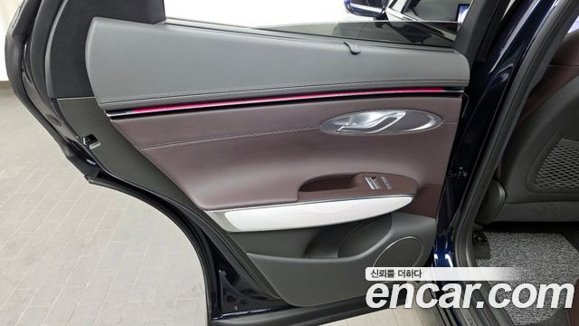 Genesis GV70 2025 — photo 15