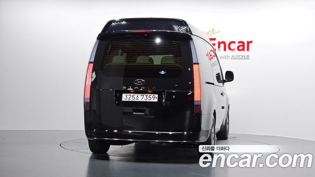 Hyundai Staria 2022 — photo 4