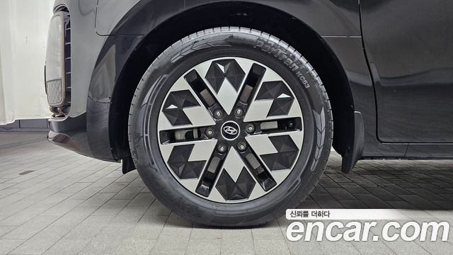 Hyundai Staria 2022 — photo 5