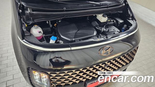 Hyundai Staria 2022 — photo 6