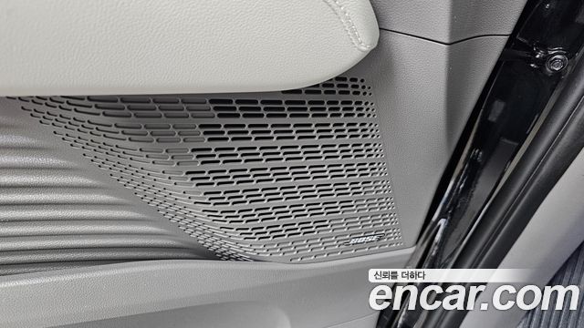Hyundai Staria 2022 — photo 22