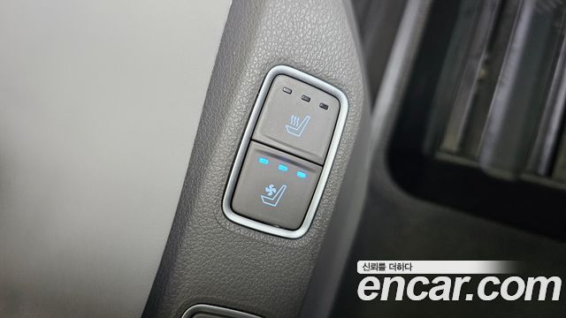 Hyundai Staria 2022 — photo 24