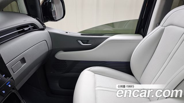 Hyundai Staria 2022 — photo 15