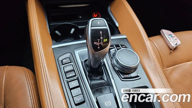 BMW X6 2017 — photo 9