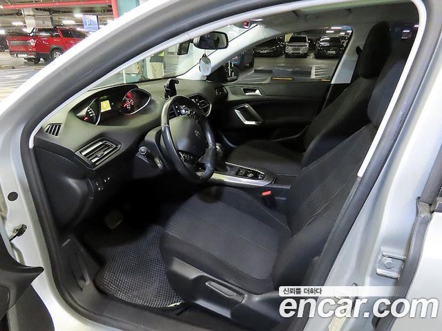 Peugeot 308 2015 — photo 6