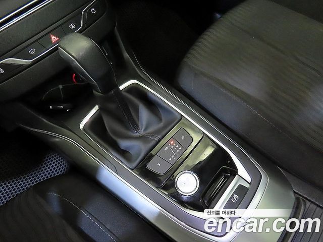 Peugeot 308 2015 — photo 12
