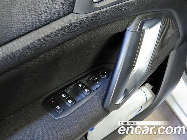 Peugeot 308 2015 — photo 13