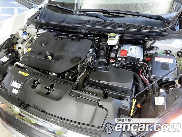 Peugeot 308 2015 — photo 18