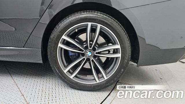 BMW Gran Turismo 2024 — photo 7