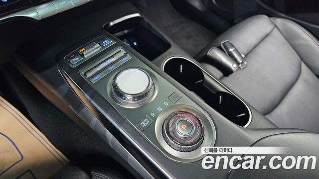 Genesis GV70 2021 — photo 9