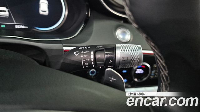 Genesis GV70 2021 — photo 15