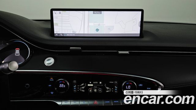 Genesis GV70 2021 — photo 16