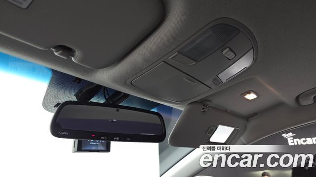 Hyundai AVANTE 2016 — photo 17