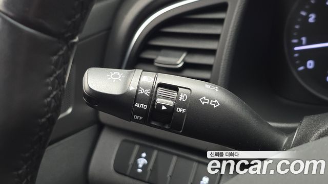 Hyundai AVANTE 2016 — photo 18