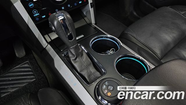 Ford Explorer 2014 — photo 9