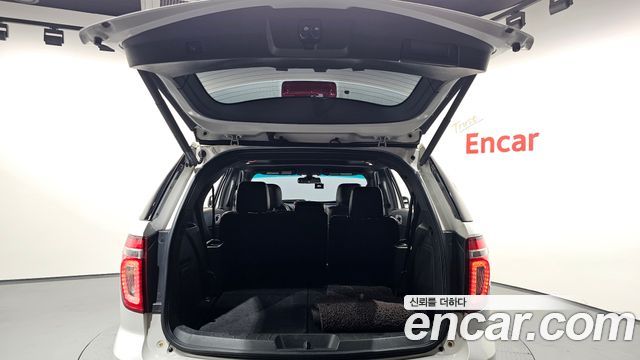 Ford Explorer 2014 — photo 20