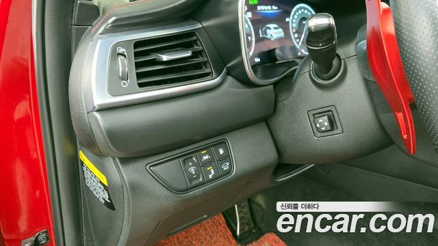 Genesis G70 2020 — photo 22