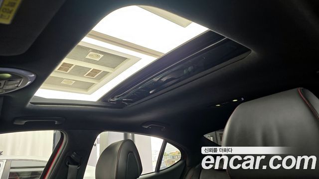 Genesis G70 2020 — photo 24