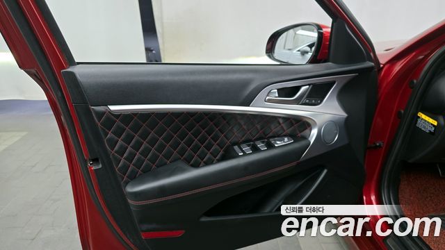 Genesis G70 2020 — photo 14