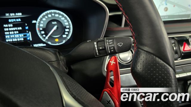 Genesis G70 2020 — photo 28