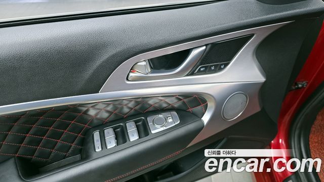 Genesis G70 2020 — photo 29