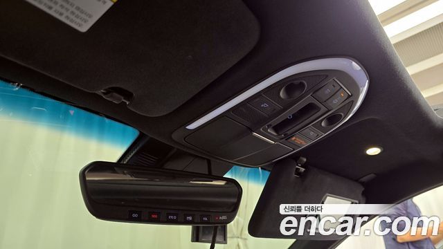 Genesis G70 2020 — photo 32