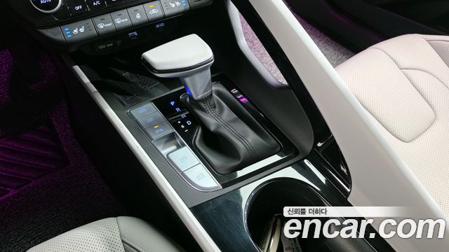Hyundai AVANTE 2021 — photo 9