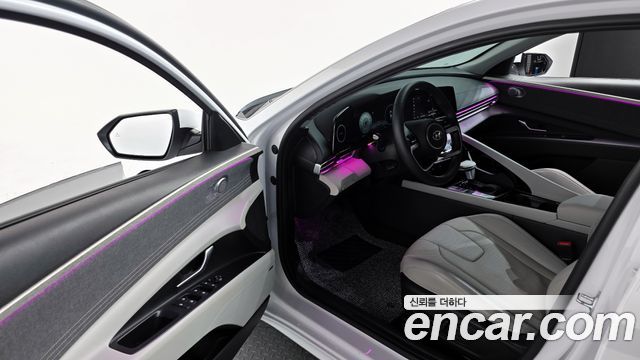 Hyundai AVANTE 2021 — photo 11