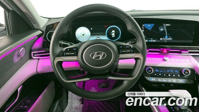 Hyundai AVANTE 2021 — photo 14