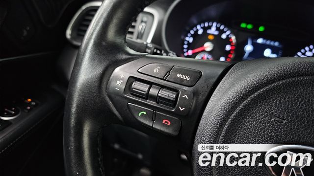 Kia Sorento 2015 — photo 27