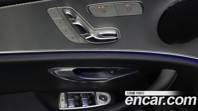 Mercedes-Benz E-Class 2018 — photo 29